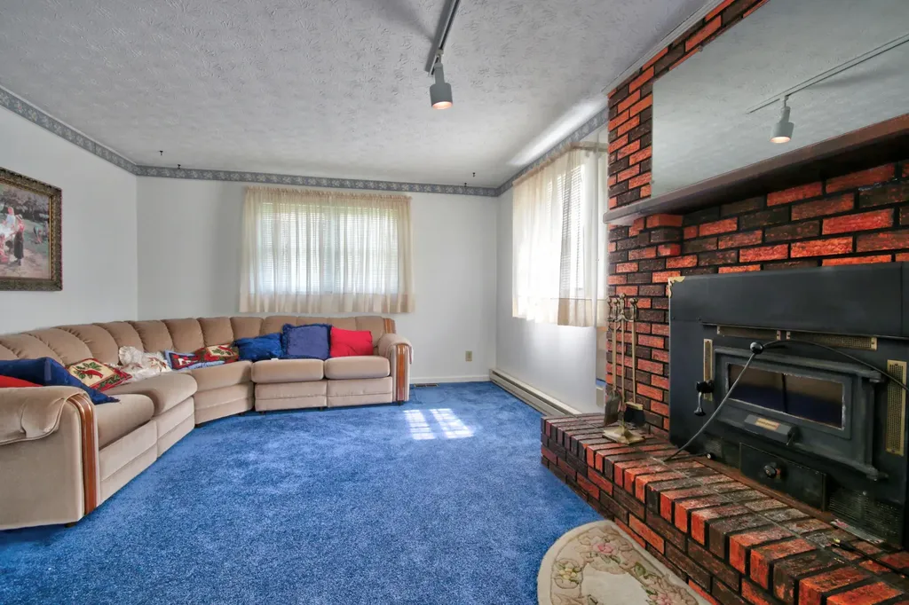 275 Middleground Way London KY 40744