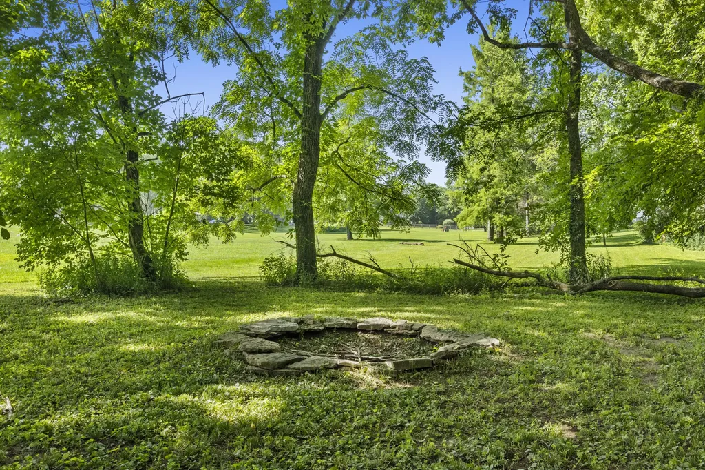 47 Woodbriar Court Nicholasville KY 40356