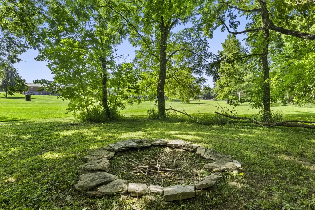 47 Woodbriar Court Nicholasville KY 40356