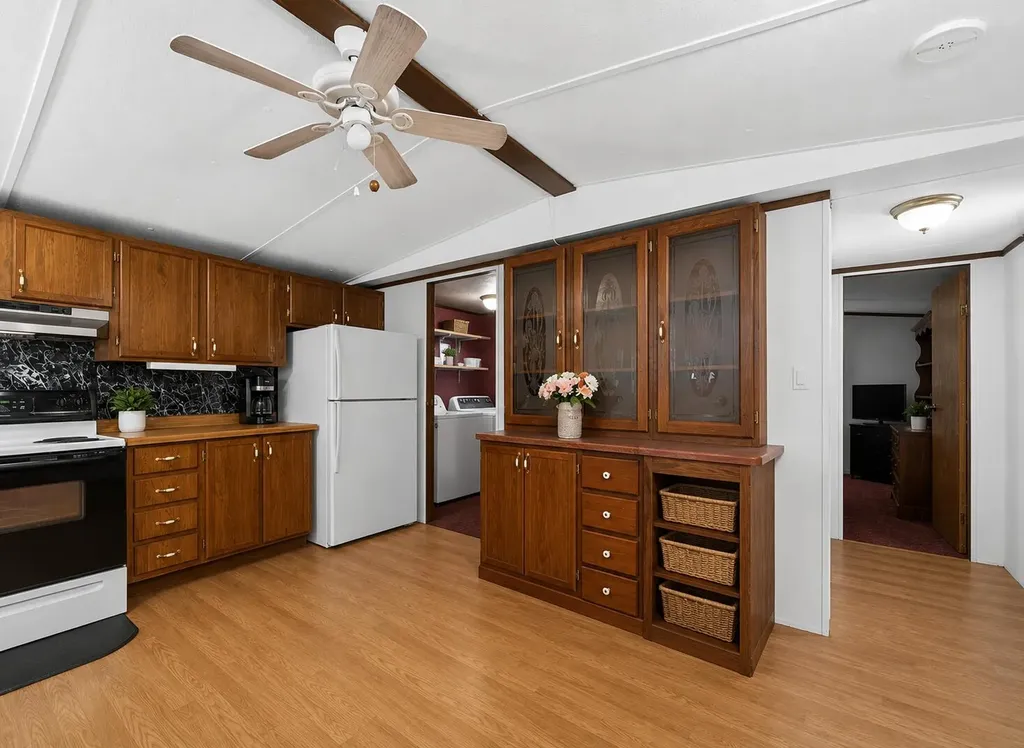 293 Thomas Drive Murray KY 42071