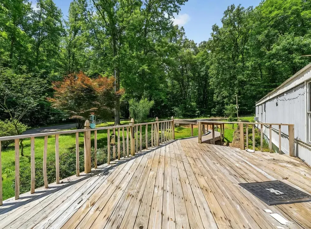 293 Thomas Drive Murray KY 42071