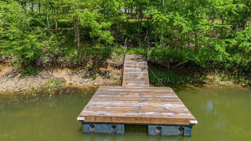 88 Eleanor Drive Gilbertsville KY 42044