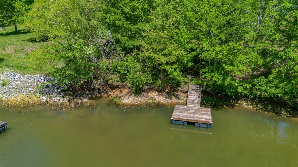88 Eleanor Drive Gilbertsville KY 42044