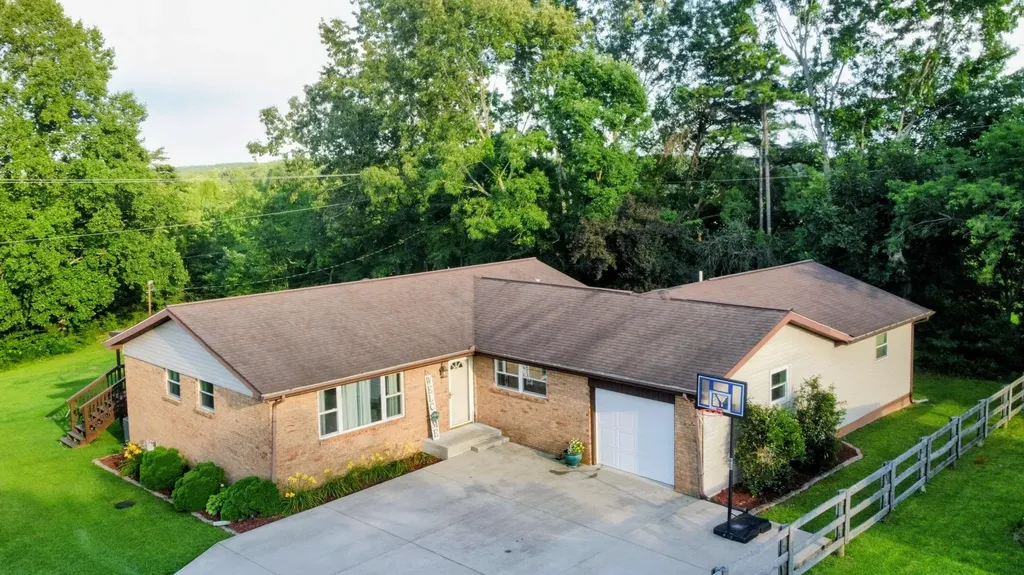 102 Shannon Square Corbin KY 40701