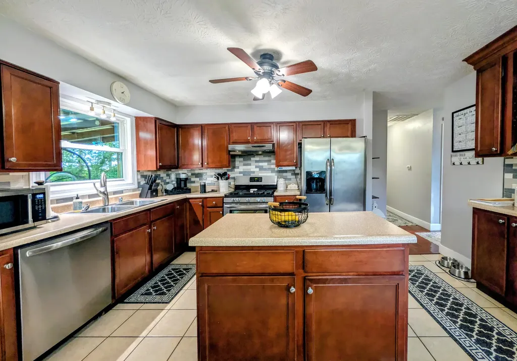 102 Shannon Square Corbin KY 40701