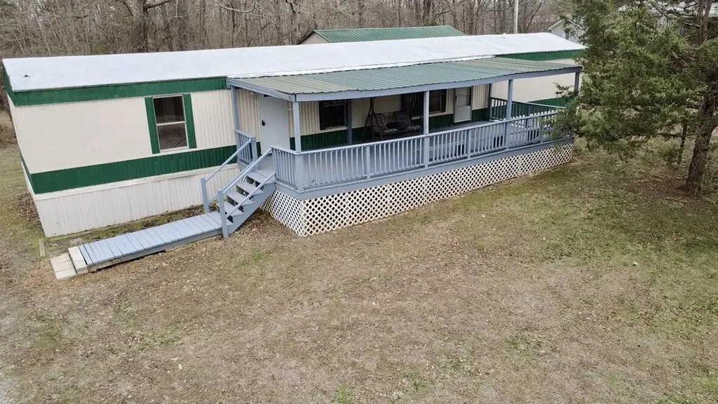 55 Seminole Drive Cadiz KY 42211
