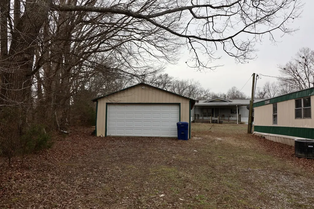 55 Seminole Drive Cadiz KY 42211