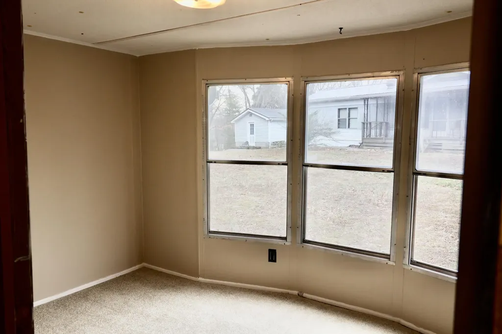 55 Seminole Drive Cadiz KY 42211