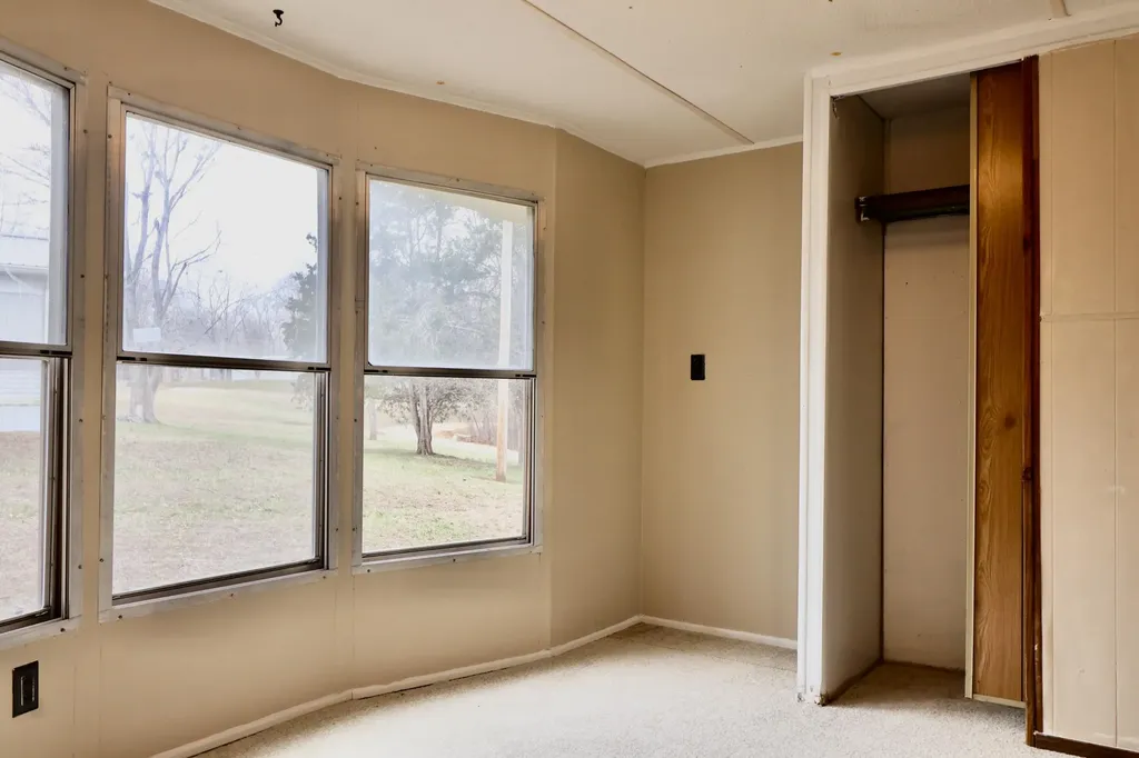 55 Seminole Drive Cadiz KY 42211