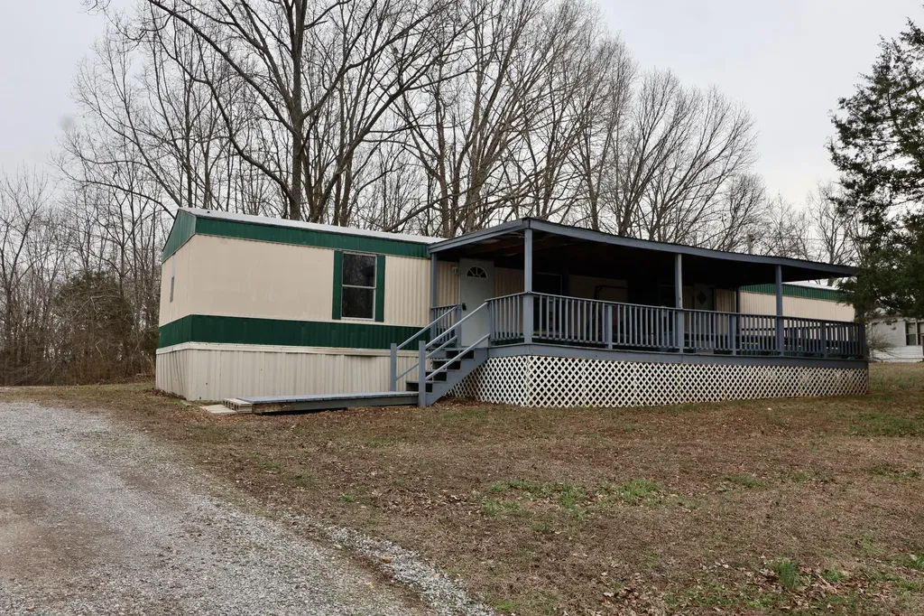 55 Seminole Drive Cadiz KY 42211
