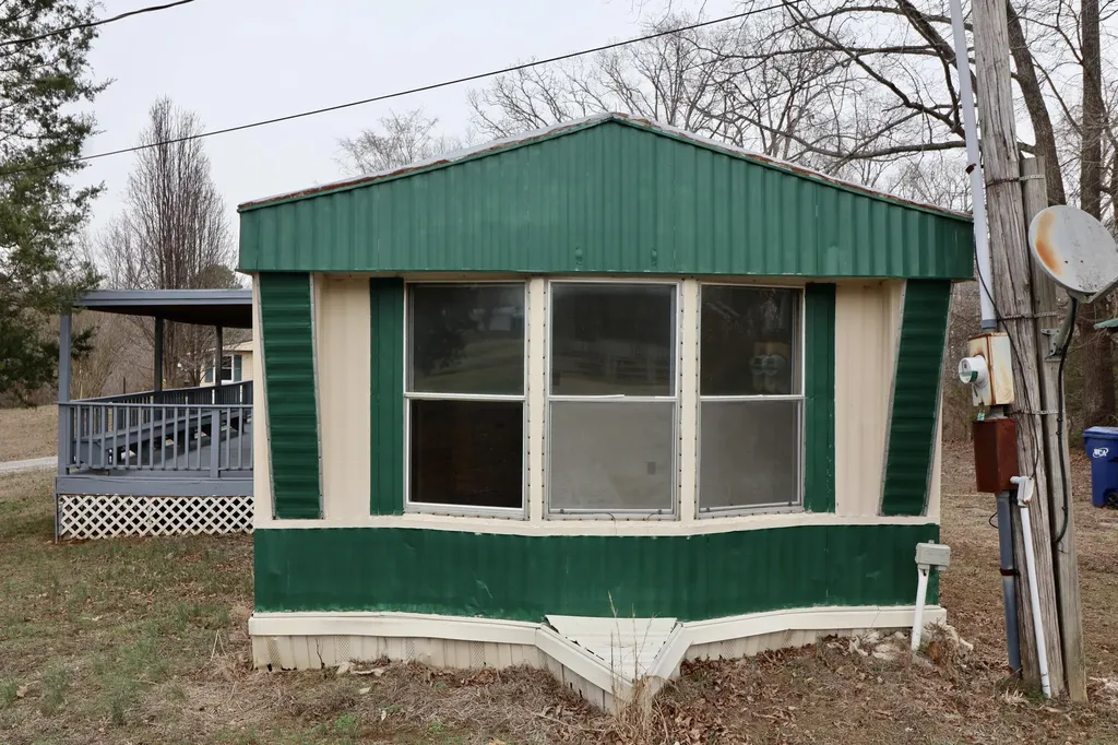 55 Seminole Drive Cadiz KY 42211