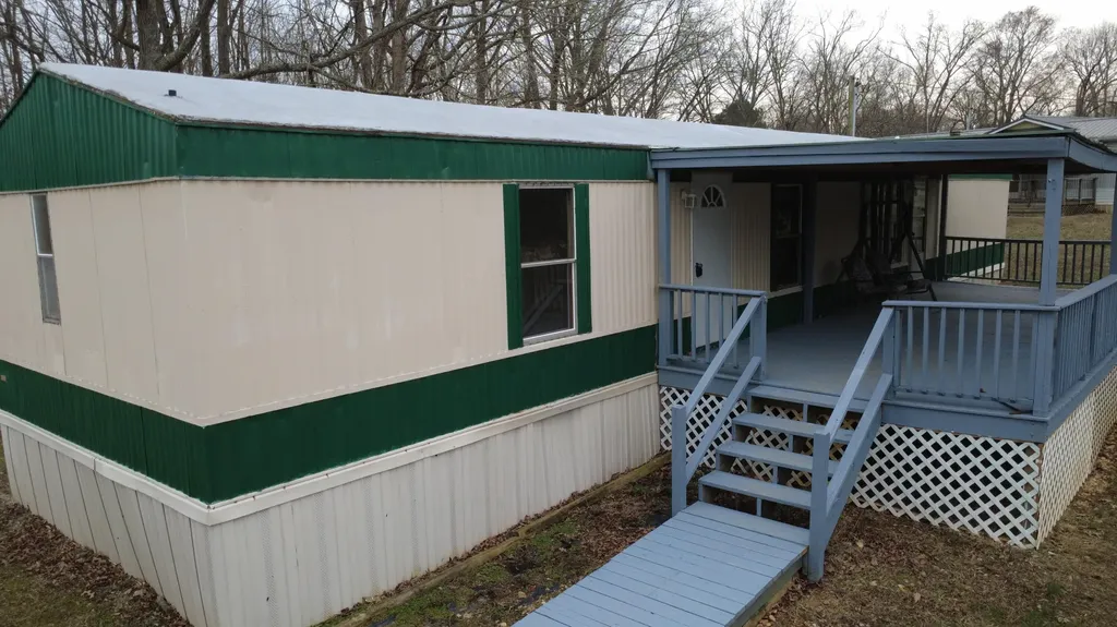 55 Seminole Drive Cadiz KY 42211