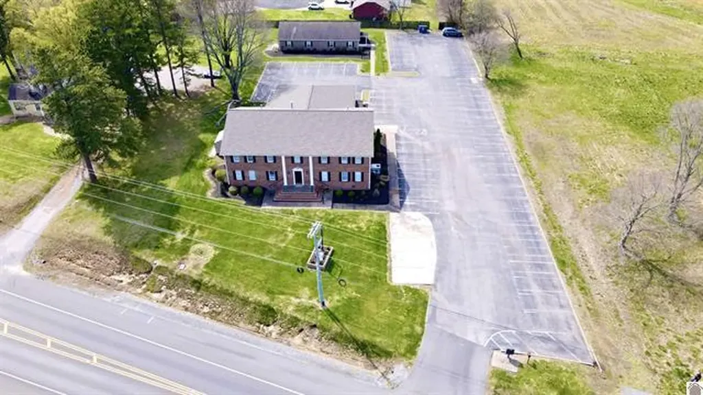 1105 State Route 121 N Murray KY 42071