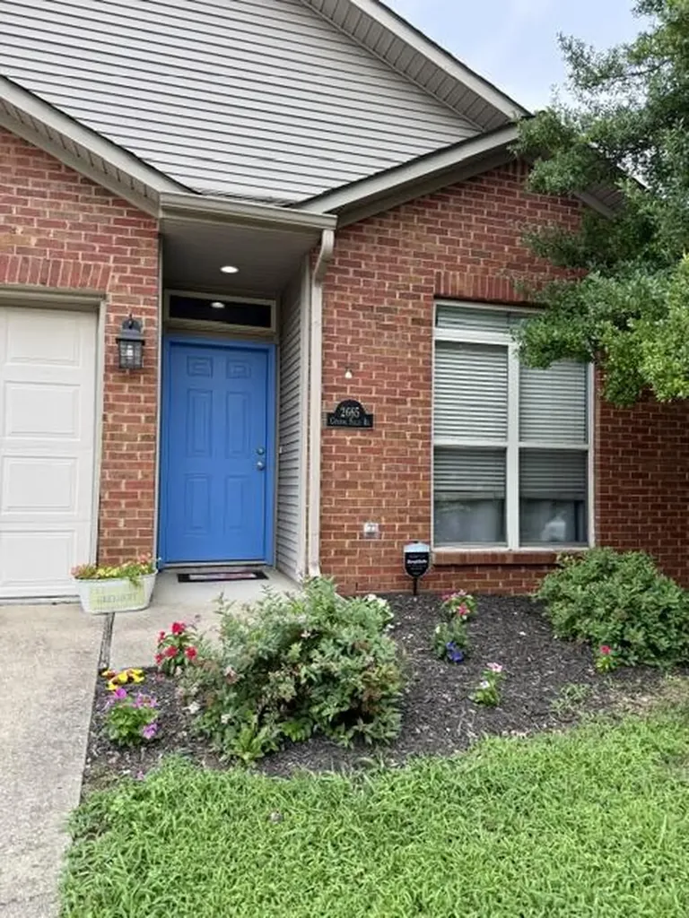 2665 Crystal Falls Road Lexington KY 40509