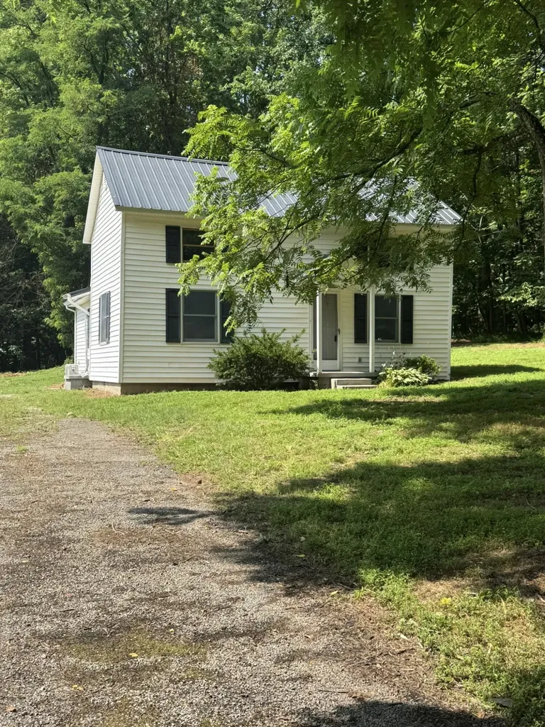 253 Sparks Road Columbia KY 42728