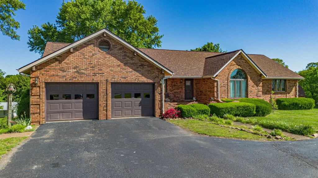 2331 Us-60 Marion KY 42064