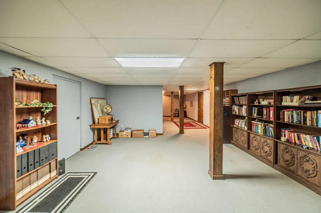 2331 Us-60 Marion KY 42064