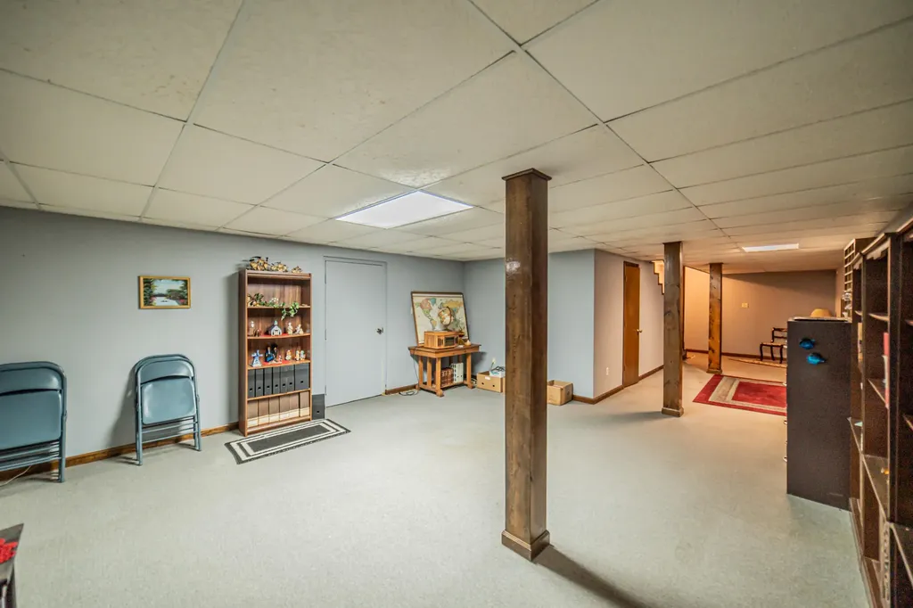 2331 Us-60 Marion KY 42064