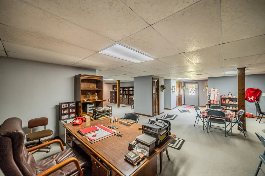 2331 Us-60 Marion KY 42064