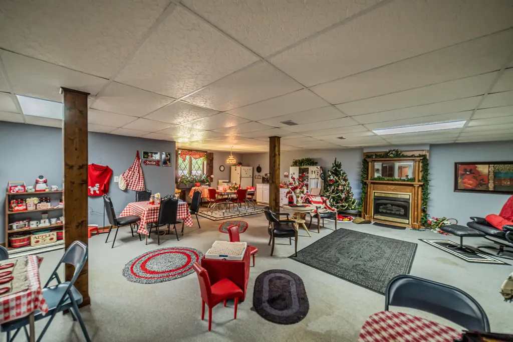 2331 Us-60 Marion KY 42064