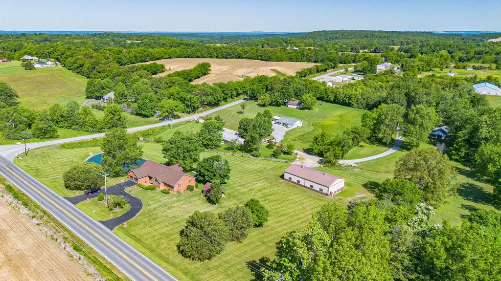 2331 Us-60 Marion KY 42064