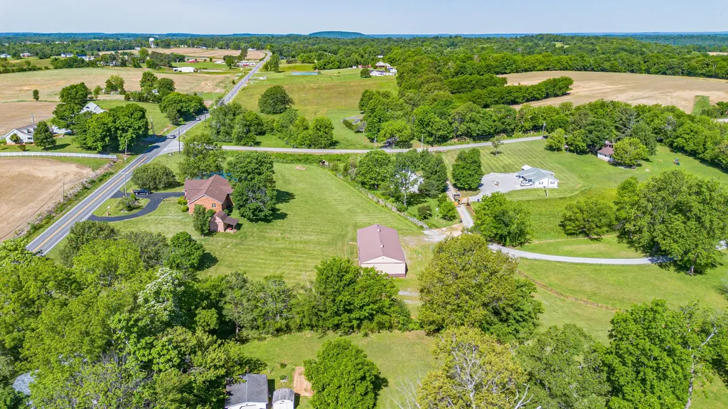 2331 Us-60 Marion KY 42064