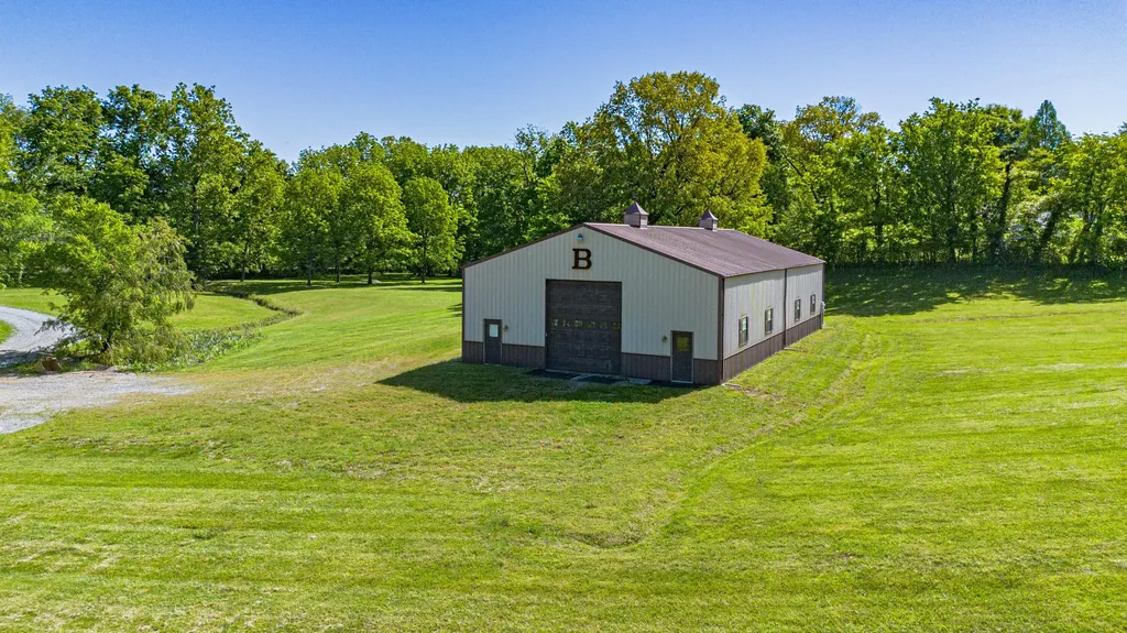 2331 Us-60 Marion KY 42064
