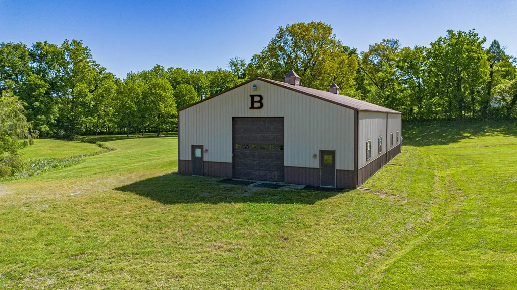 2331 Us-60 Marion KY 42064