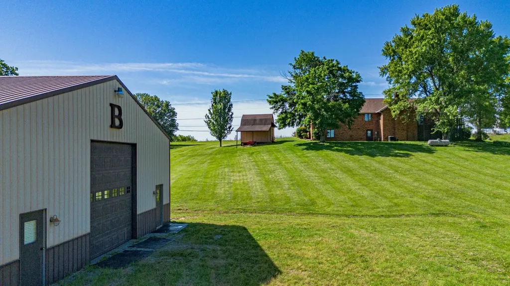 2331 Us-60 Marion KY 42064