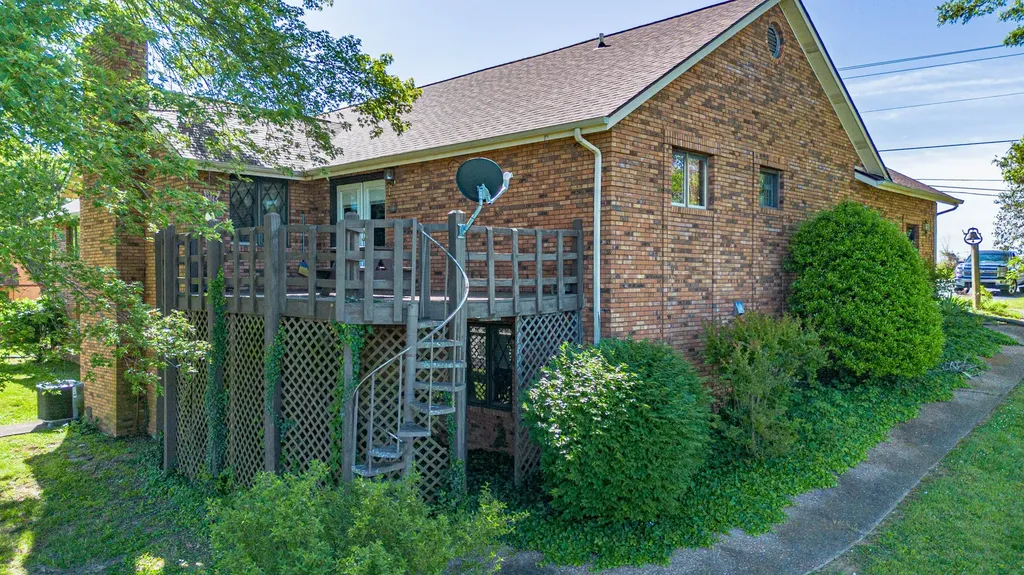 2331 Us-60 Marion KY 42064