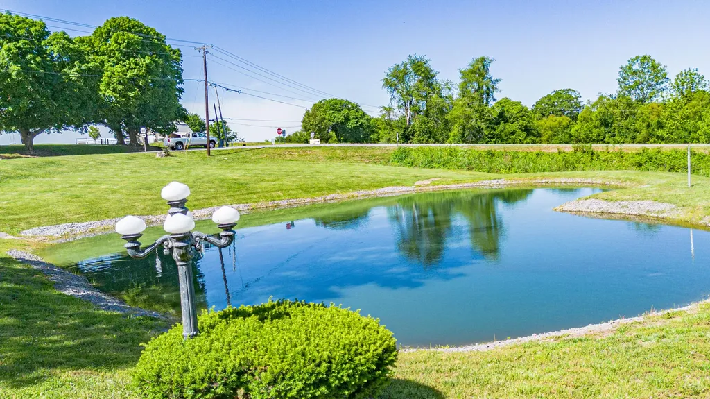 2331 Us-60 Marion KY 42064