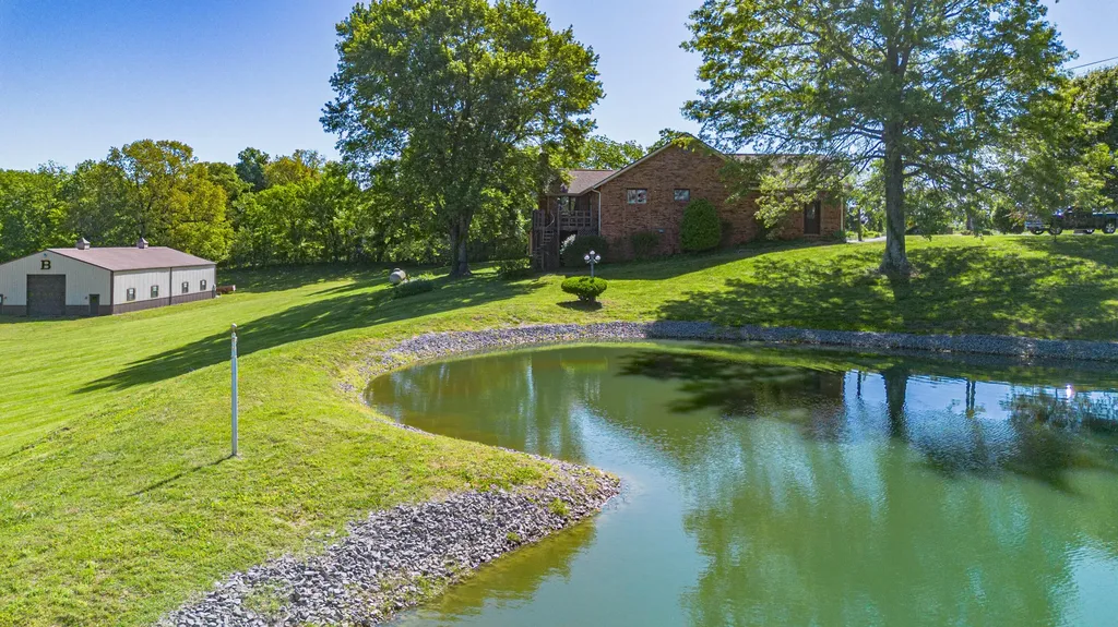 2331 Us-60 Marion KY 42064
