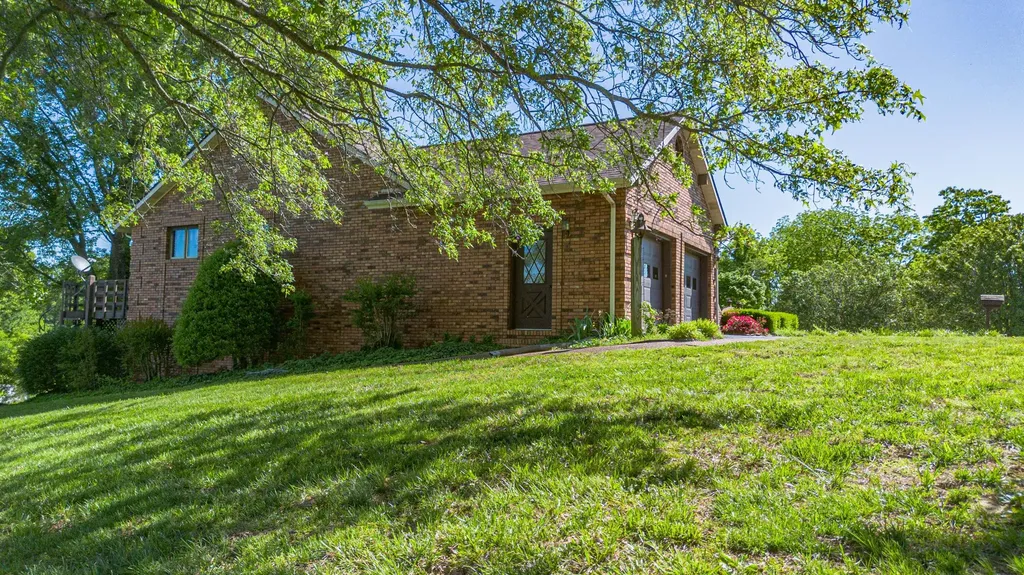 2331 Us-60 Marion KY 42064