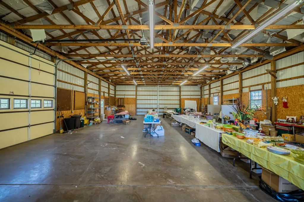 2331 Us-60 Marion KY 42064