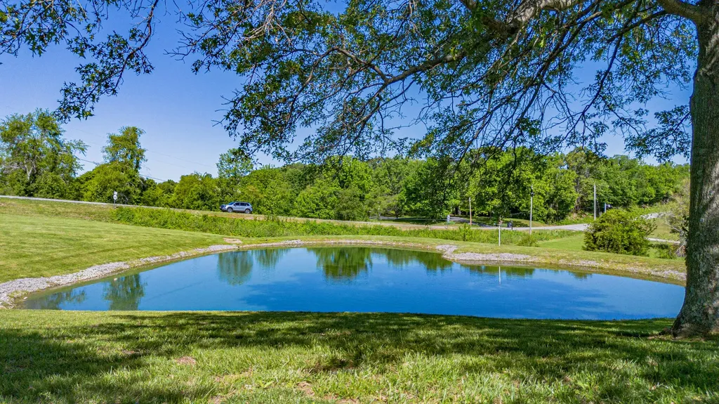 2331 Us-60 Marion KY 42064