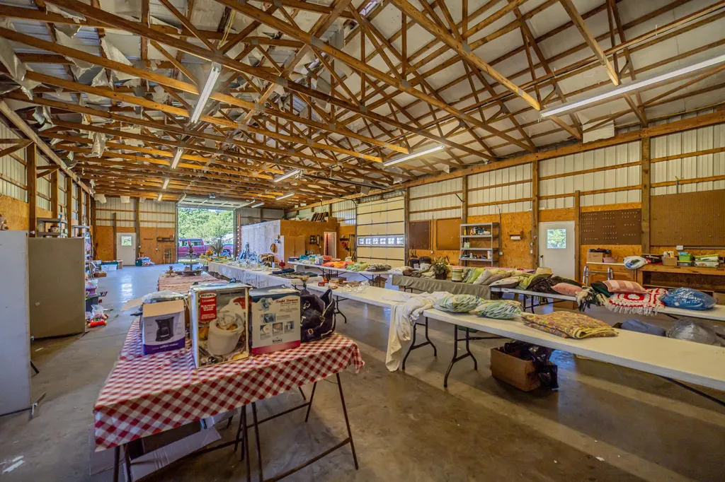2331 Us-60 Marion KY 42064