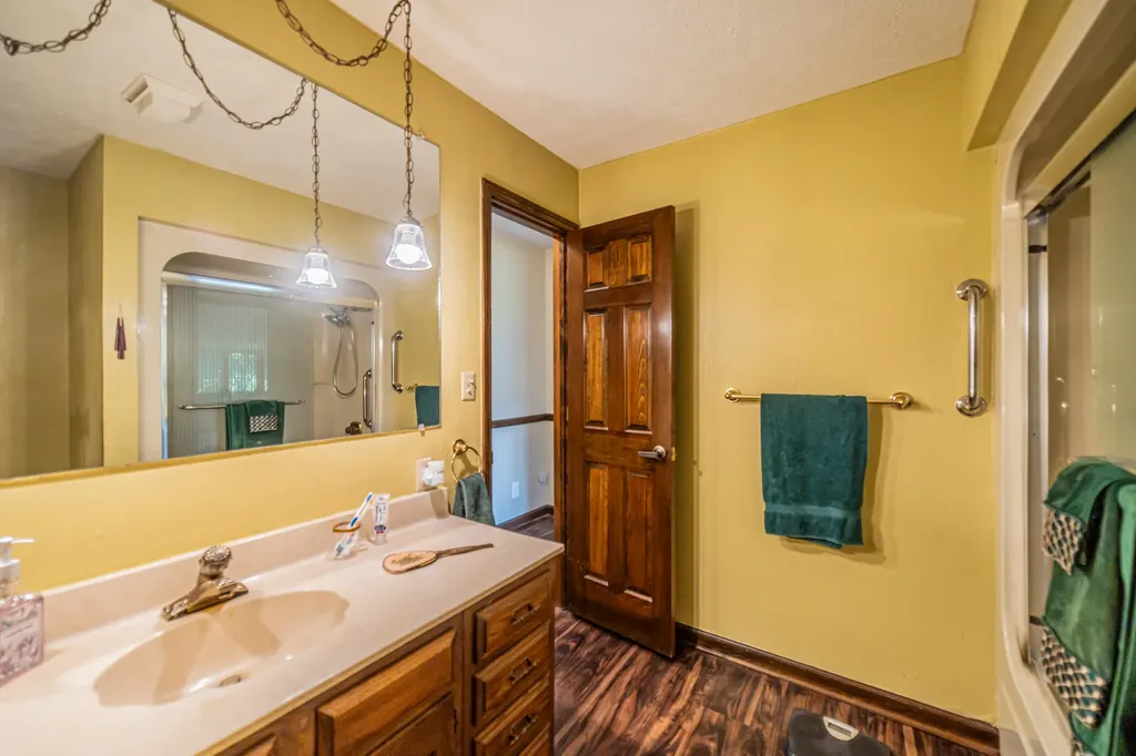 2331 Us-60 Marion KY 42064