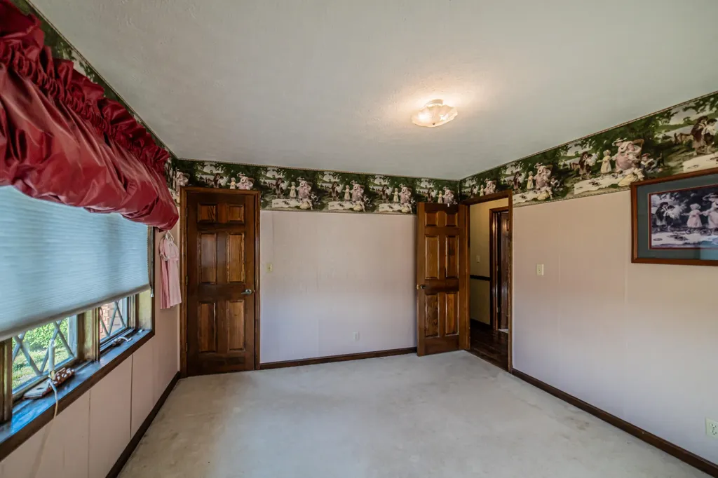 2331 Us-60 Marion KY 42064