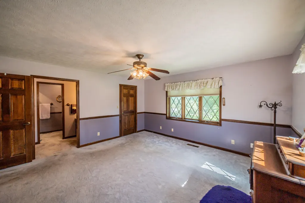 2331 Us-60 Marion KY 42064