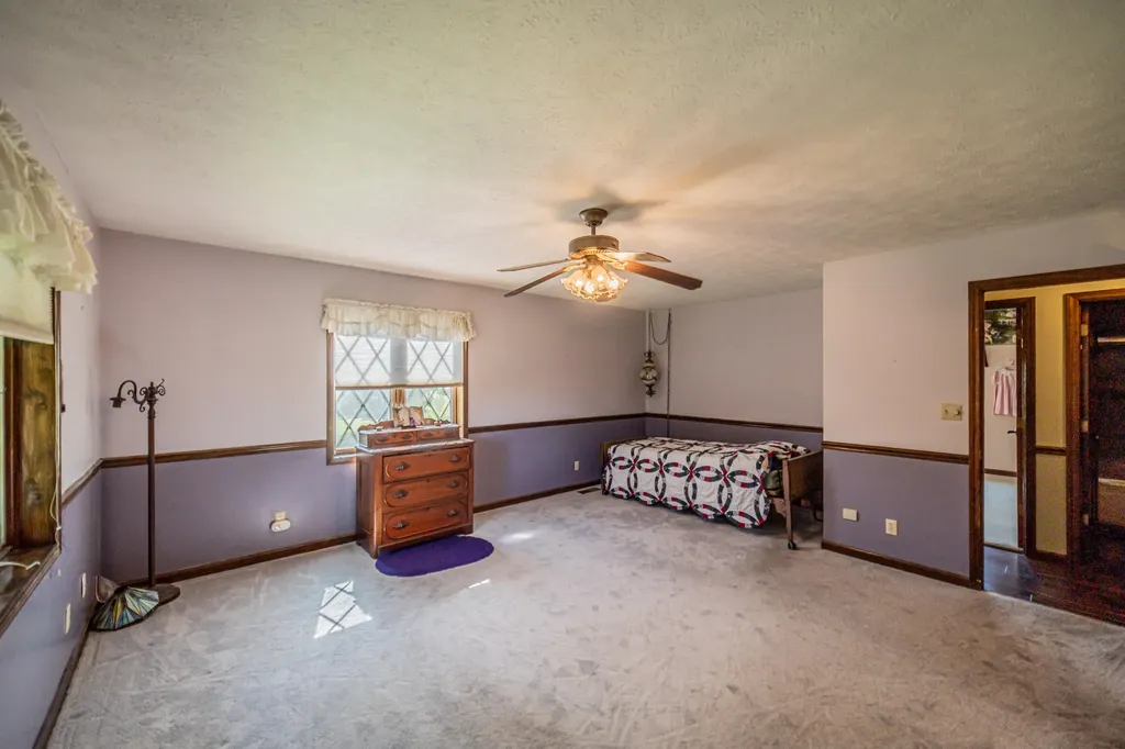 2331 Us-60 Marion KY 42064