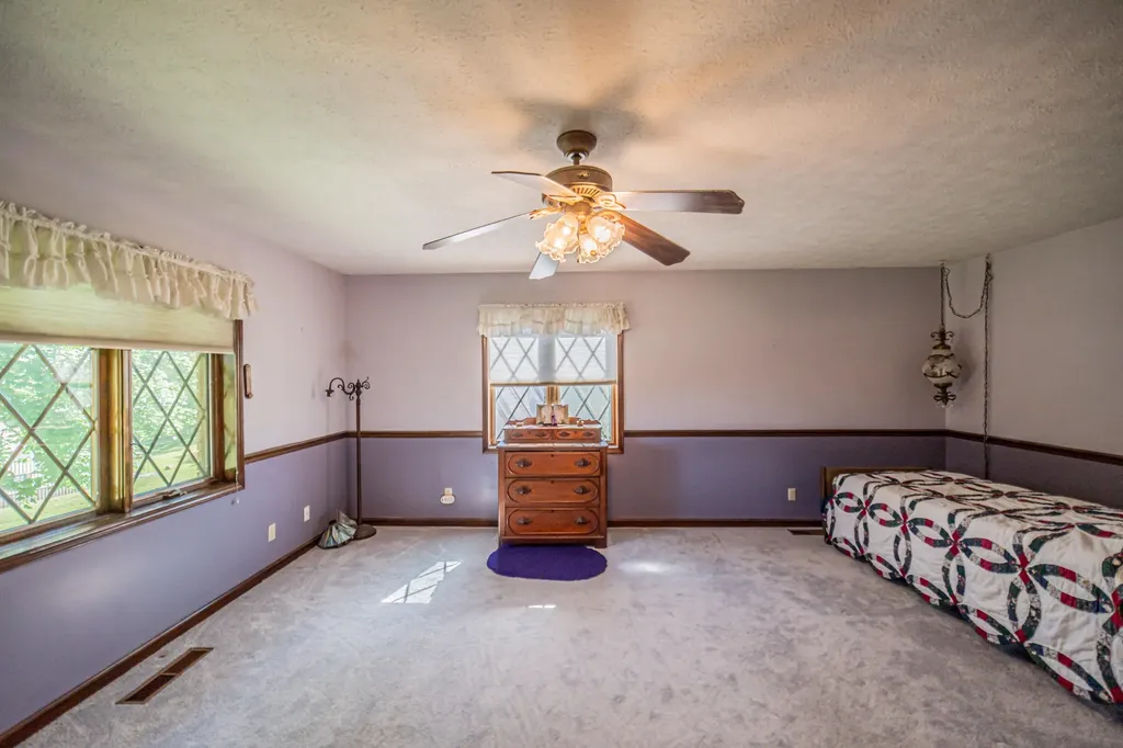 2331 Us-60 Marion KY 42064