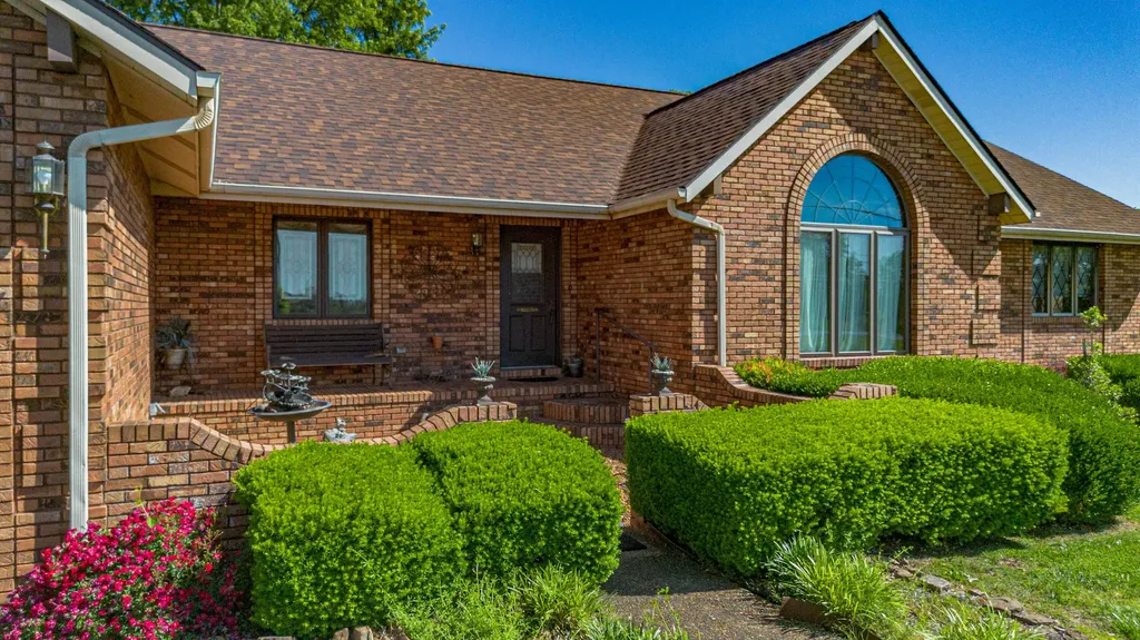 2331 Us-60 Marion KY 42064