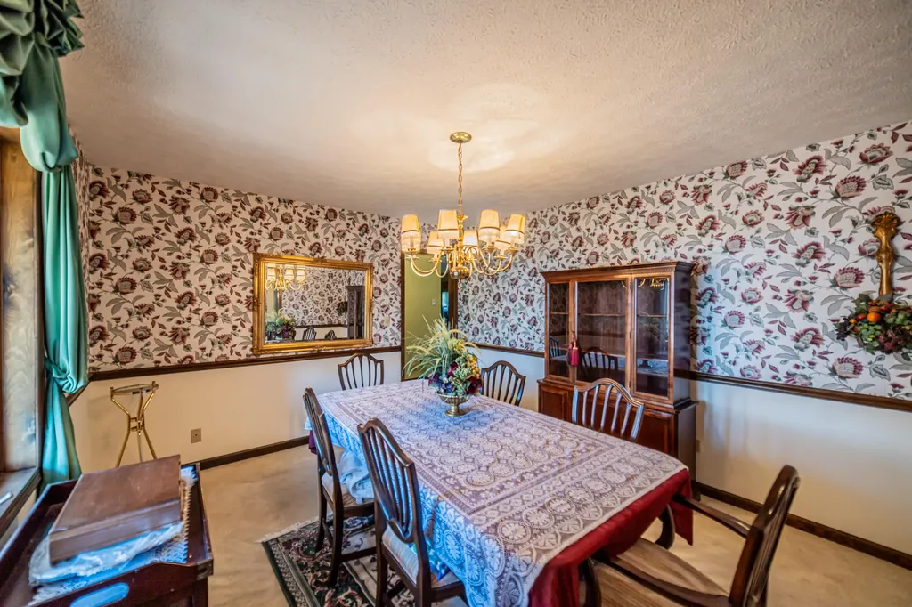 2331 Us-60 Marion KY 42064