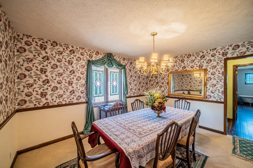2331 Us-60 Marion KY 42064