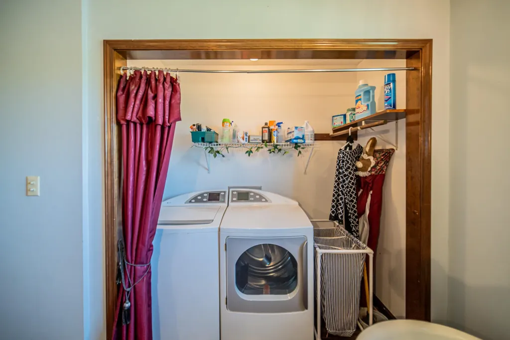 2331 Us-60 Marion KY 42064