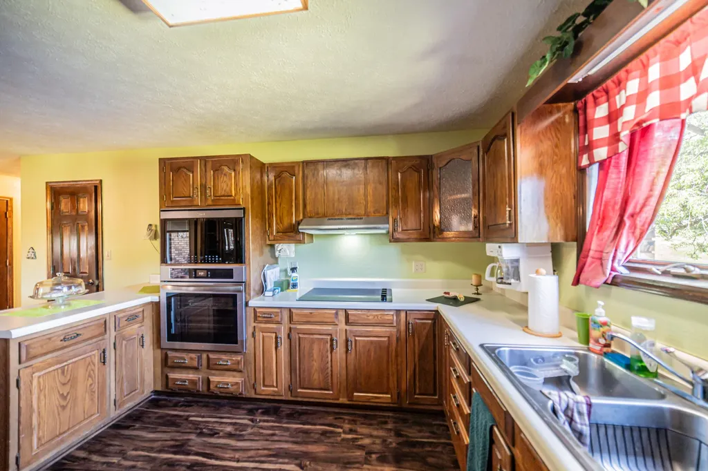 2331 Us-60 Marion KY 42064