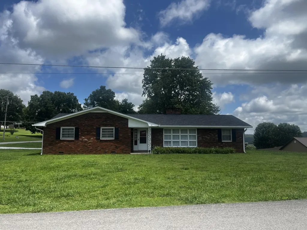 182 Harrison Avenue Monticello KY 42633