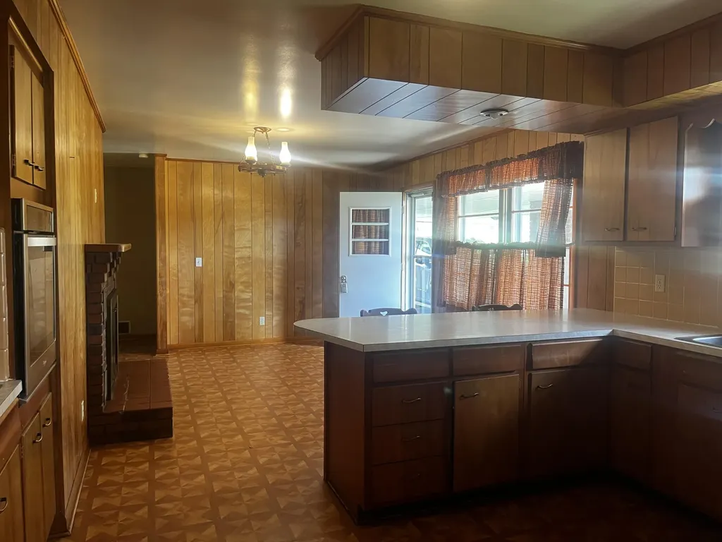 182 Harrison Avenue Monticello KY 42633