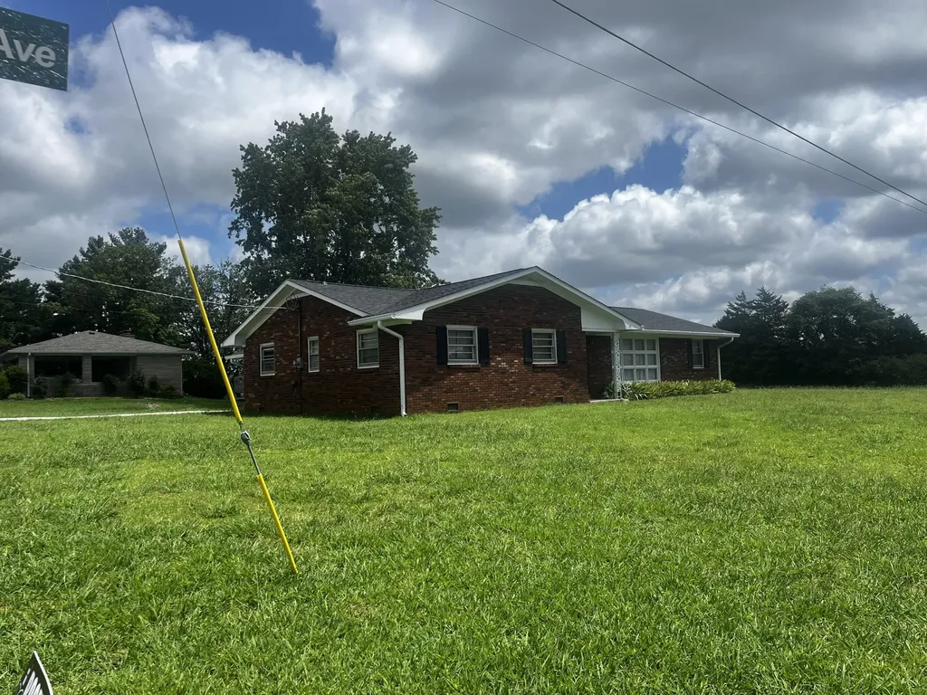 182 Harrison Avenue Monticello KY 42633