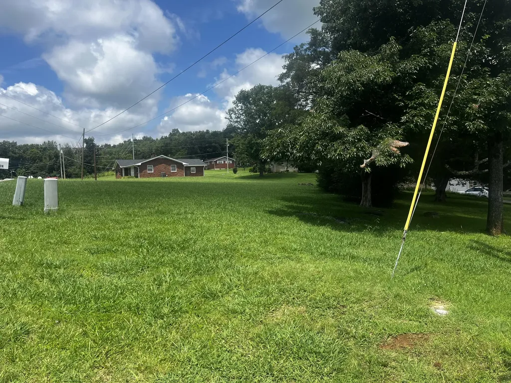 182 Harrison Avenue Monticello KY 42633